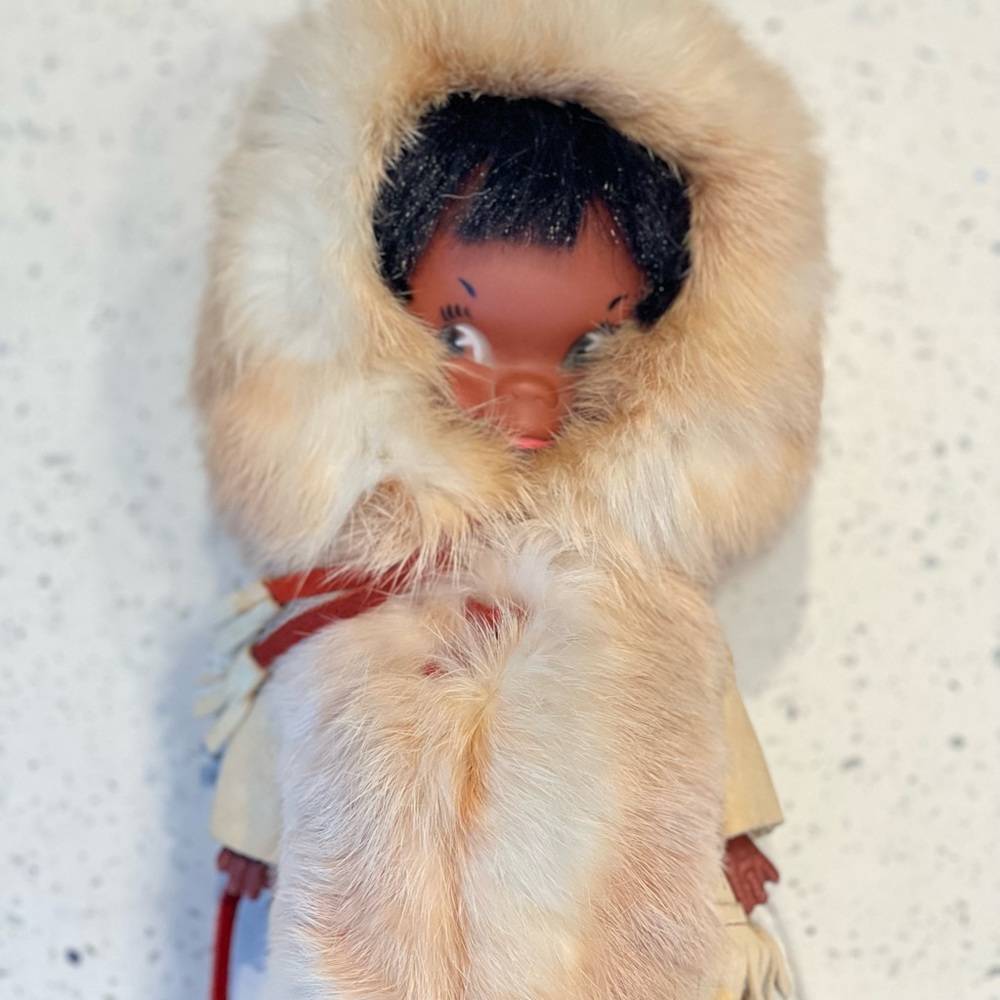 Vintage Indien Art Eskimo Collection Doll